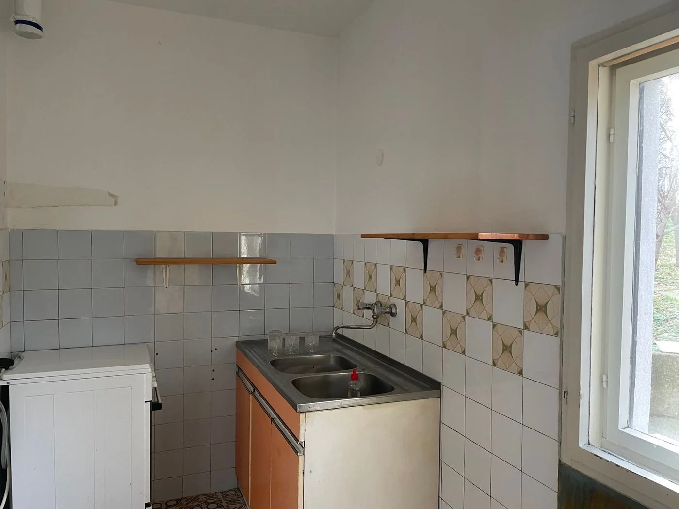kuca na prodaju Sremska Kamenica 100m2 539651