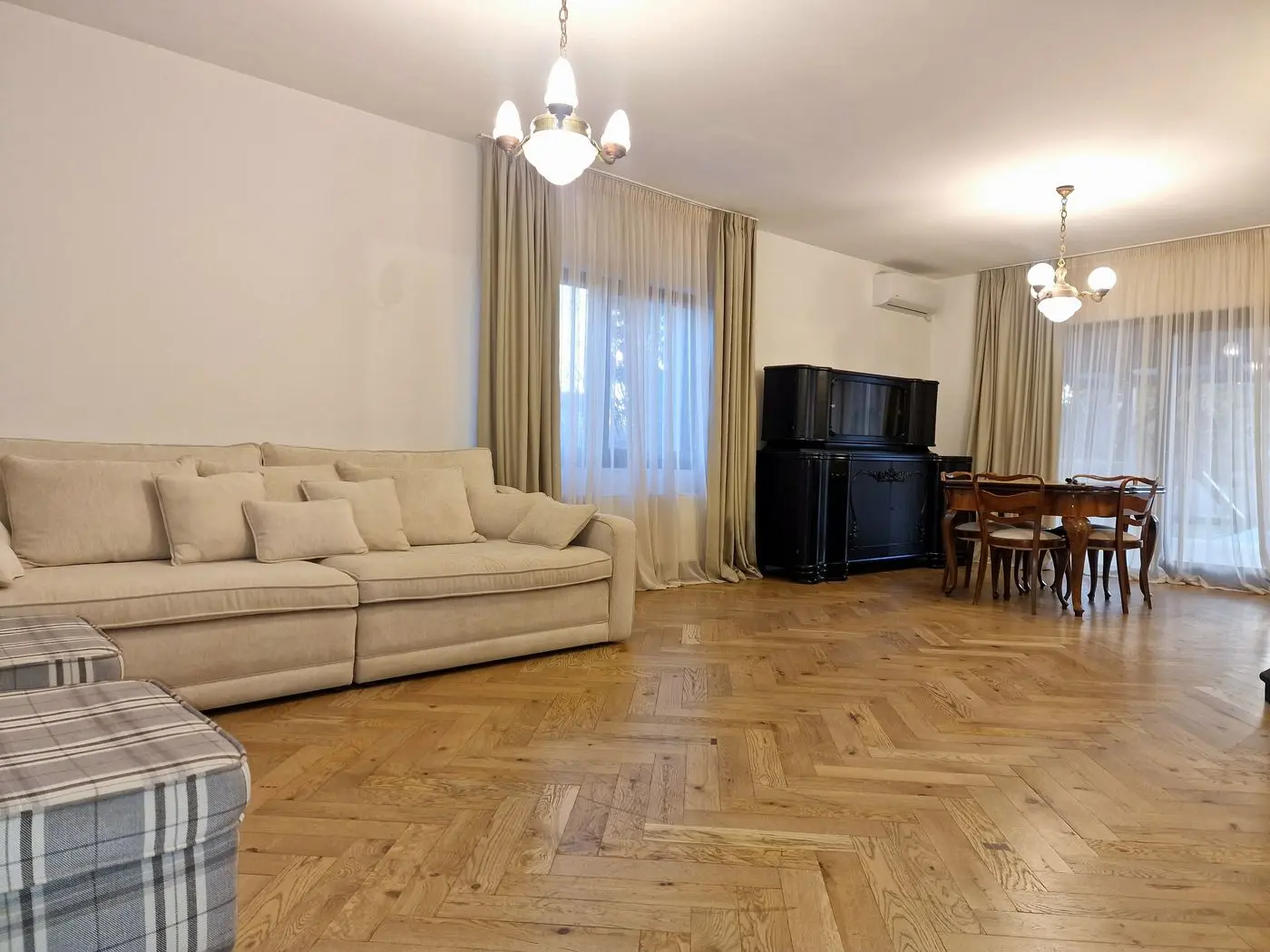 kuca na prodaju Novi Sad, 299m2 540983