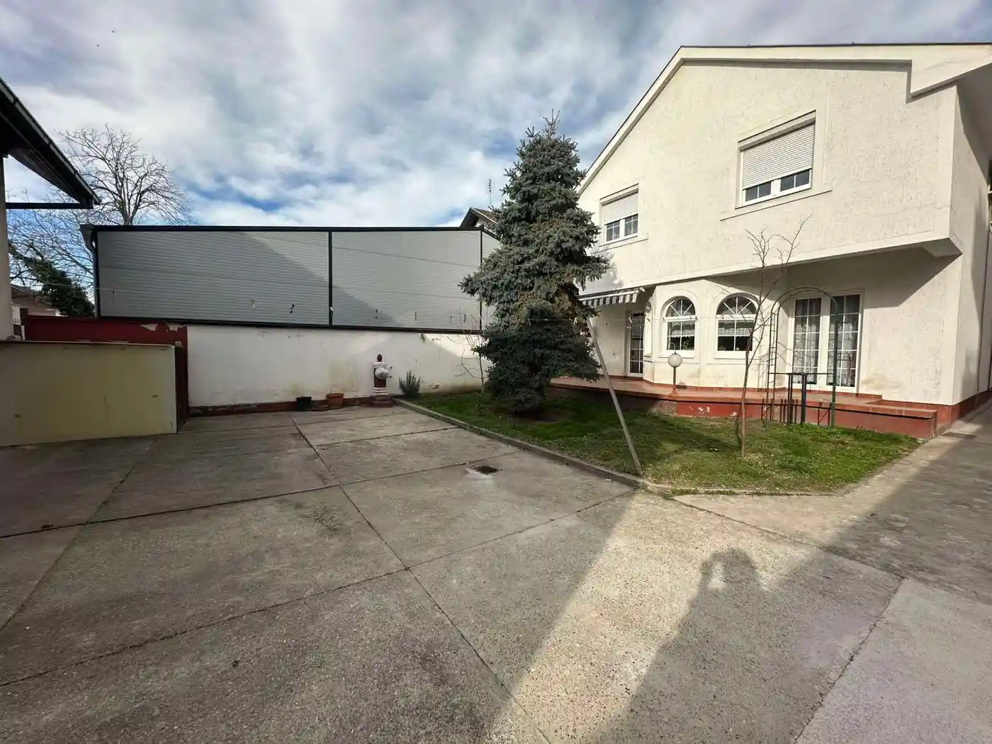 kuca na prodaju Novi Sad 199m2 541292