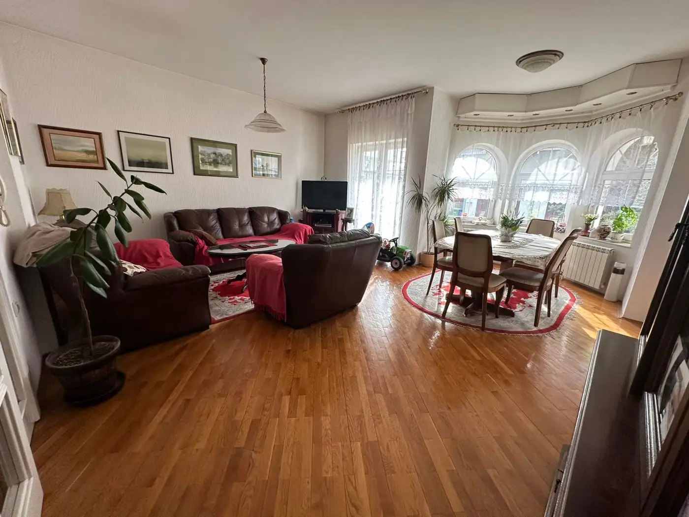 kuca na prodaju Novi Sad 199m2 541292