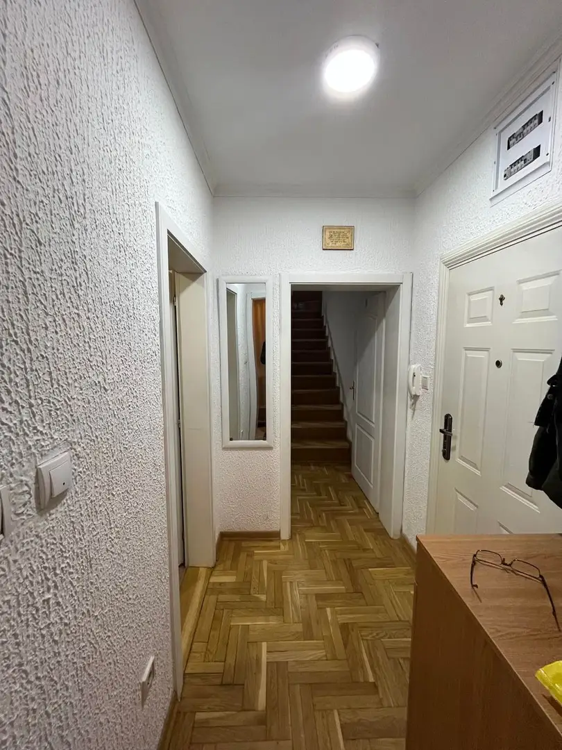 stan na prodaju Novi Sad 80m2 563764
