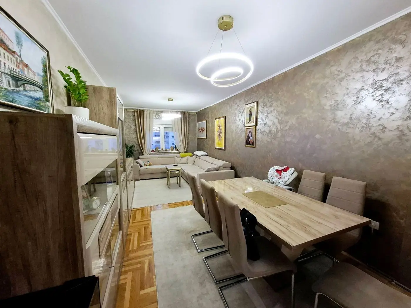 stan na prodaju Novi Sad, 70m2 541352