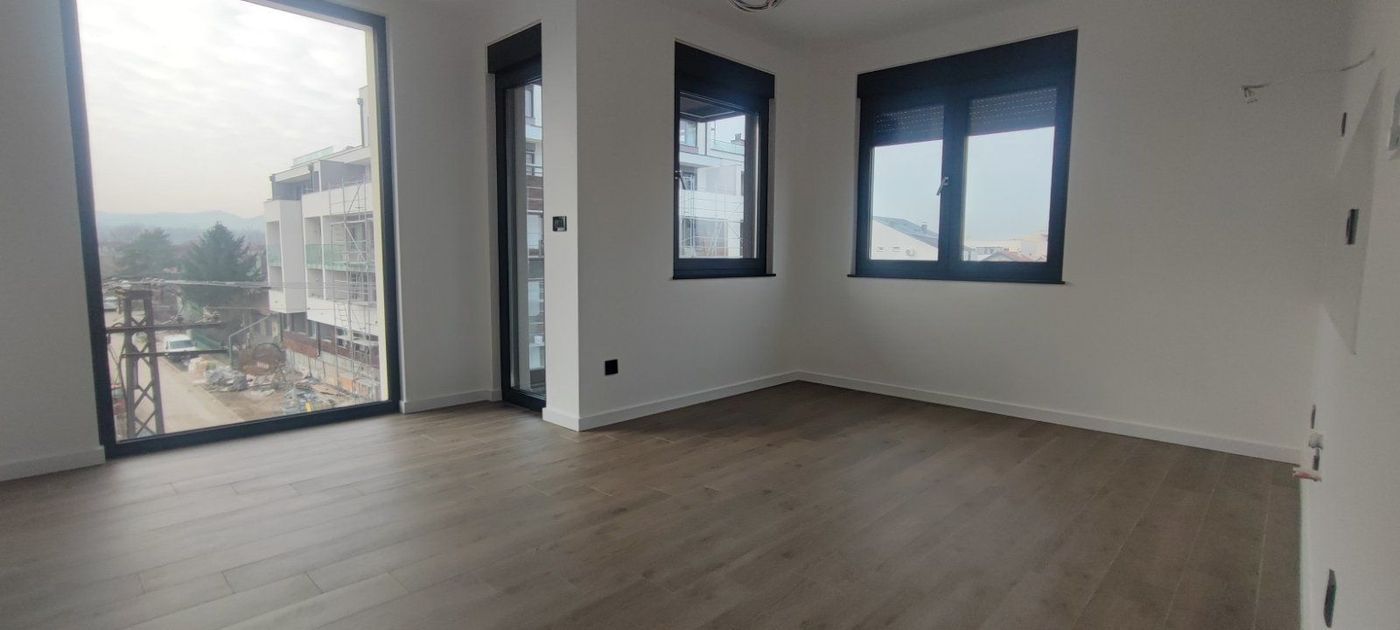 stan na prodaju Novi Sad, 53m2 541668