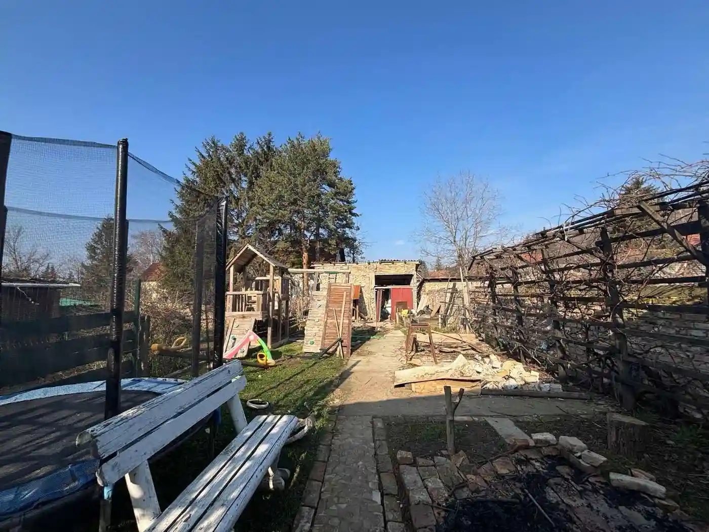 kuca na prodaju Ledinci 138m2 541428