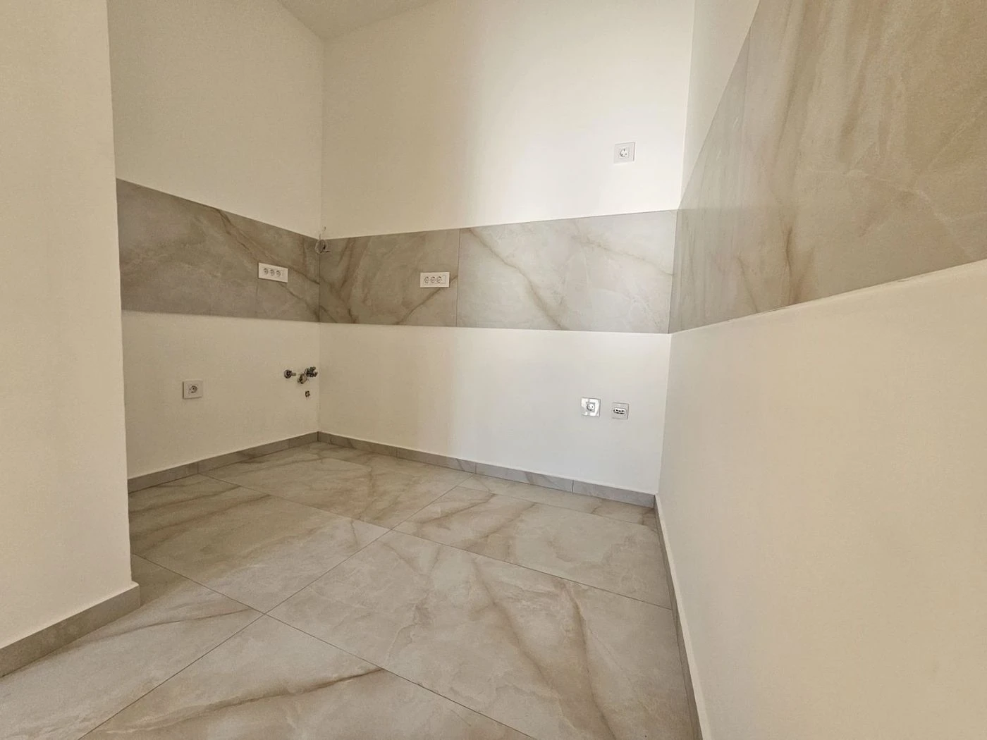 stan na prodaju Novi Sad 85m2 542830