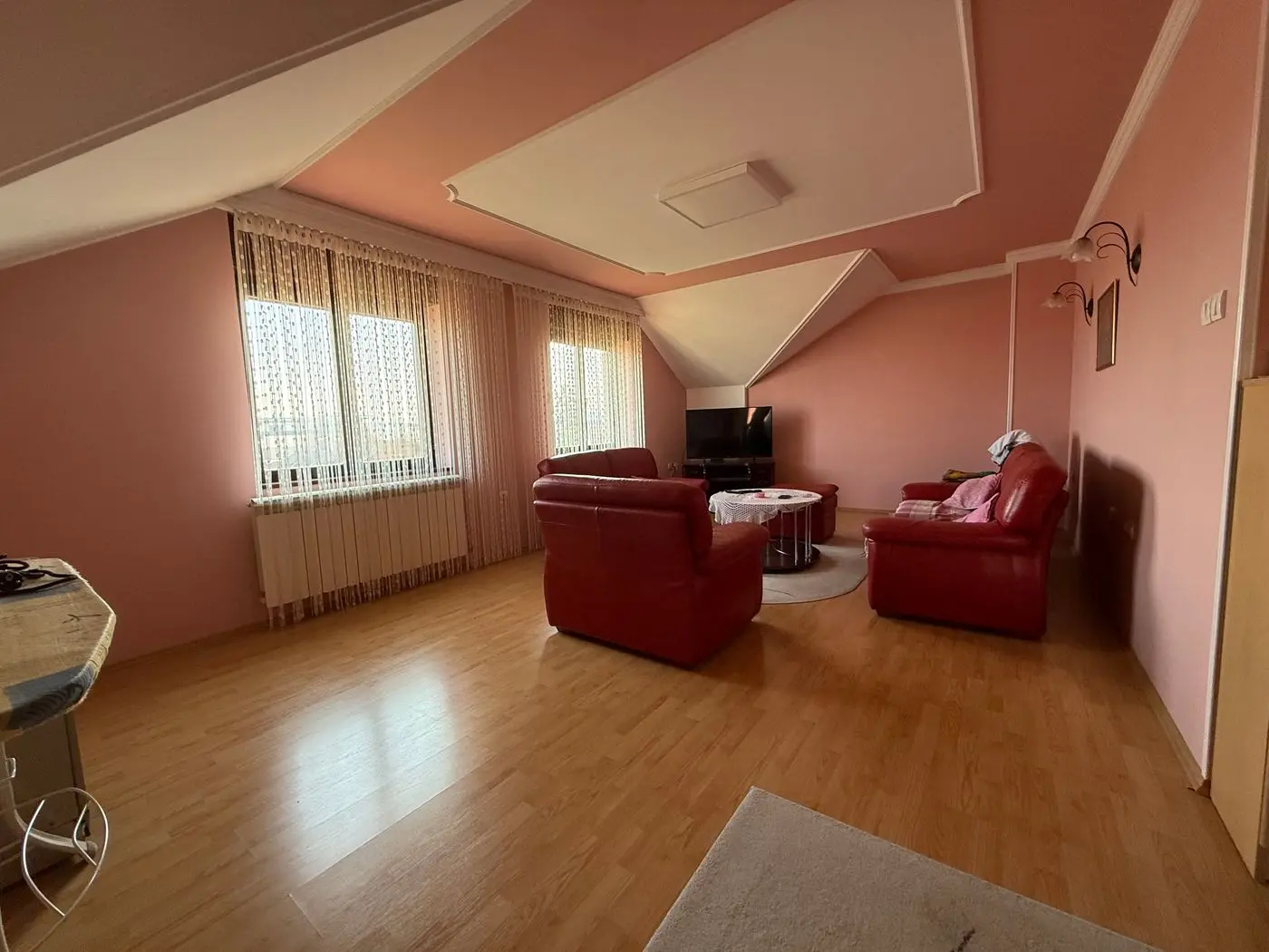 kuca na prodaju Novi Sad 380m2 543035