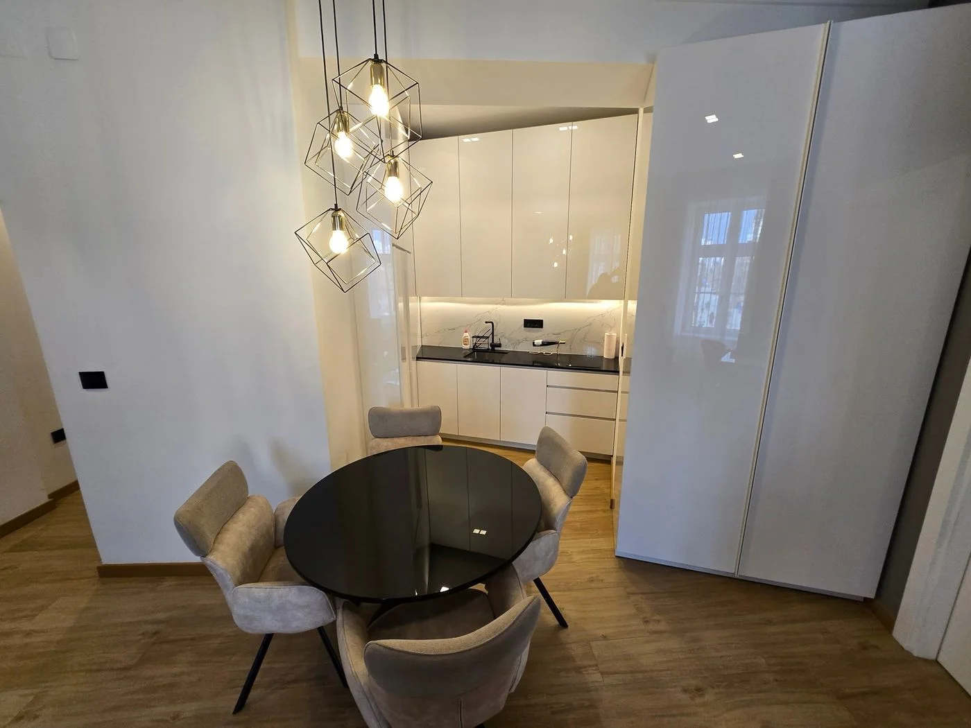 stan na prodaju Novi Sad 57m2 543384