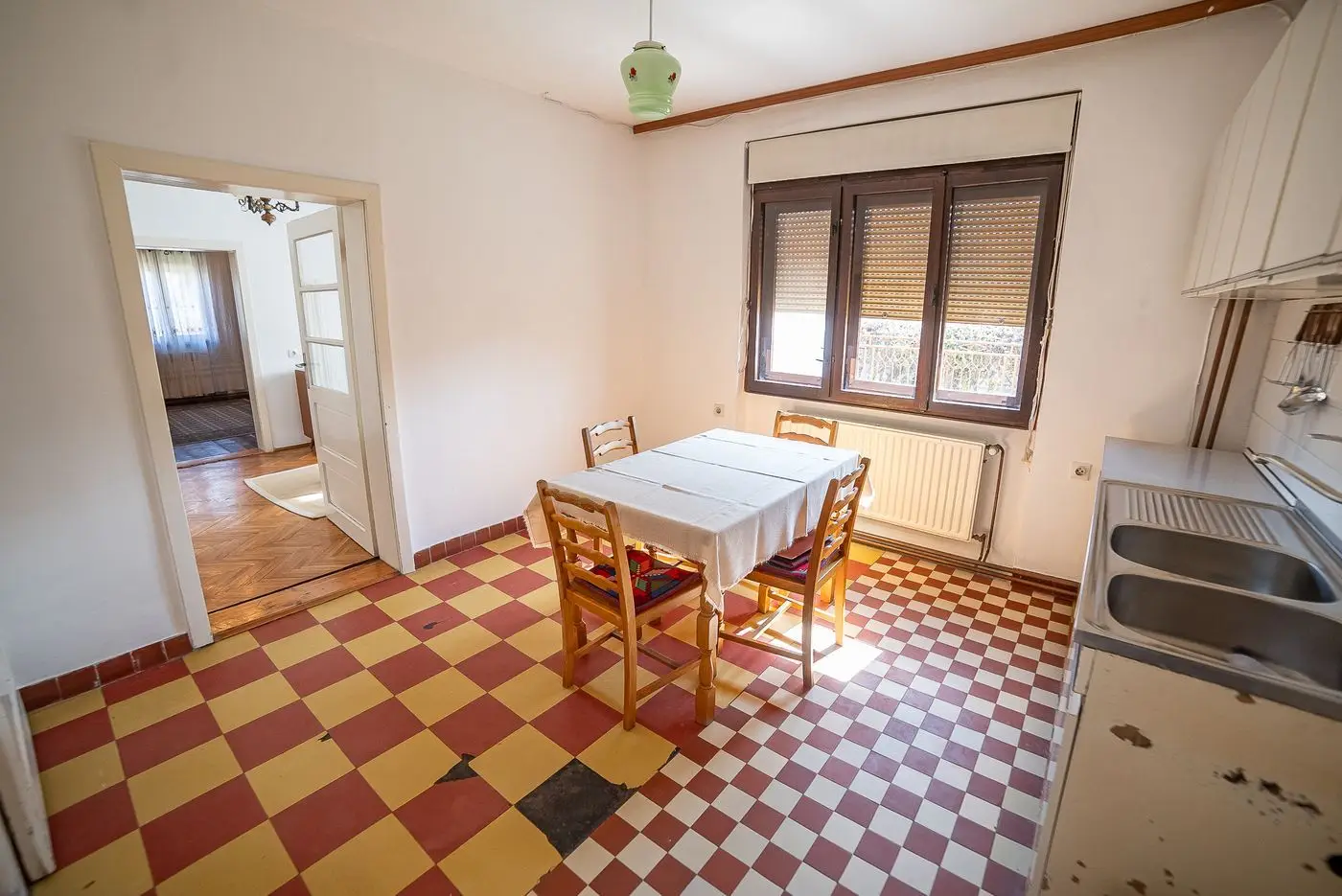 kuca na prodaju Futog 220m2 565838