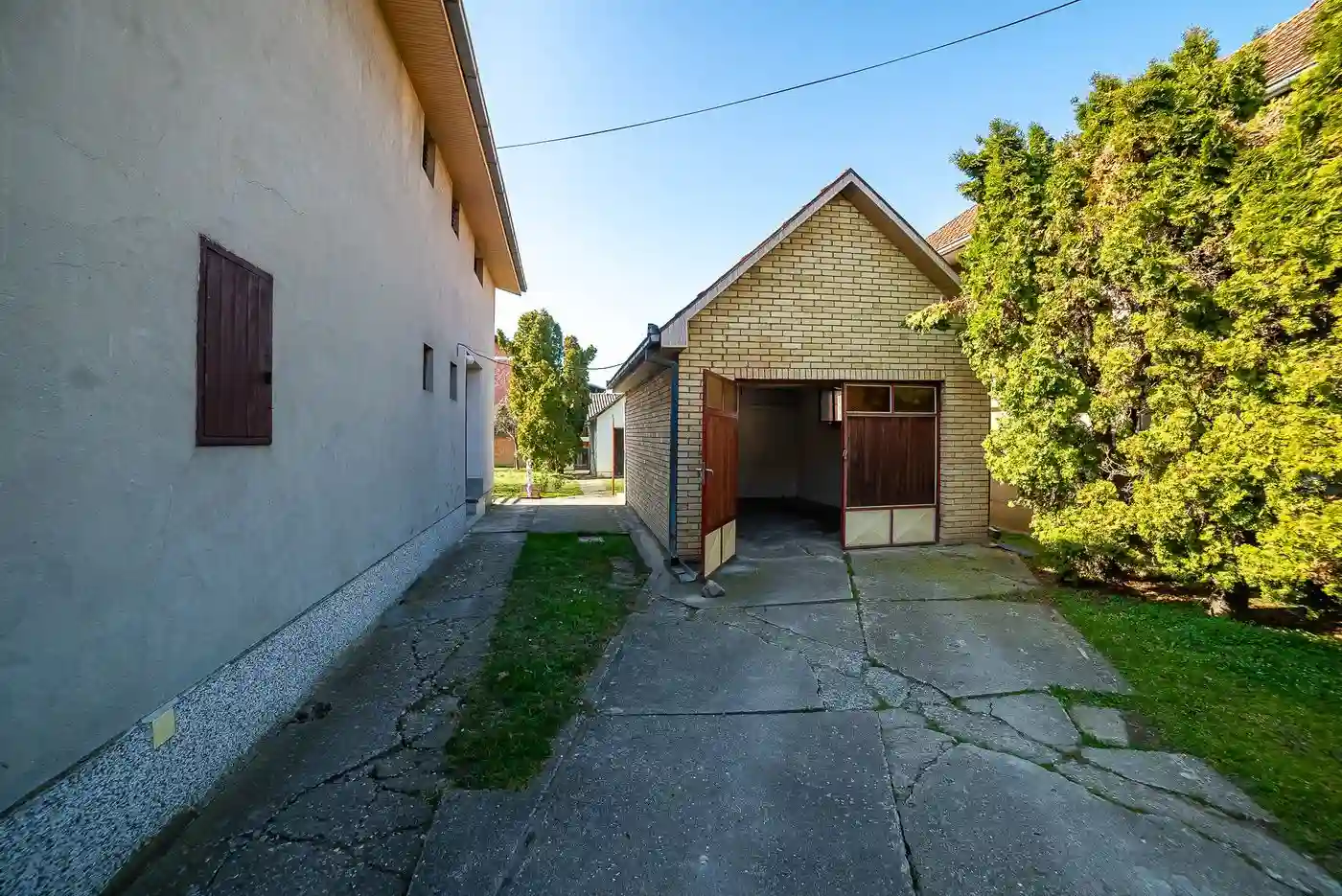 kuca na prodaju Futog 220m2 565838