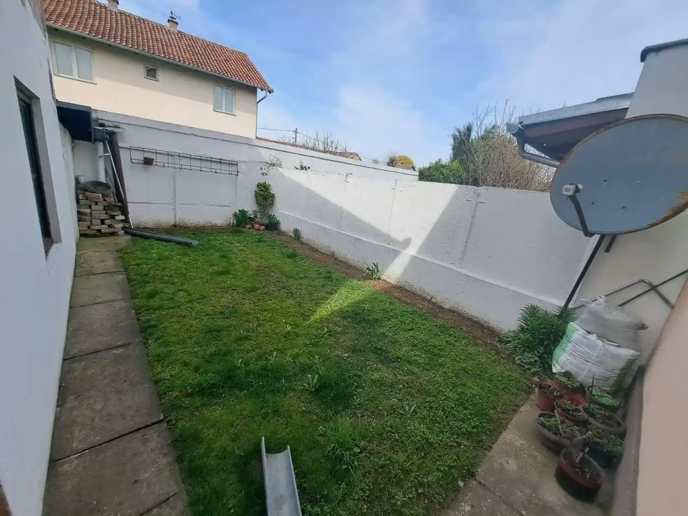 kuca na prodaju Novi Sad 111m2 544948