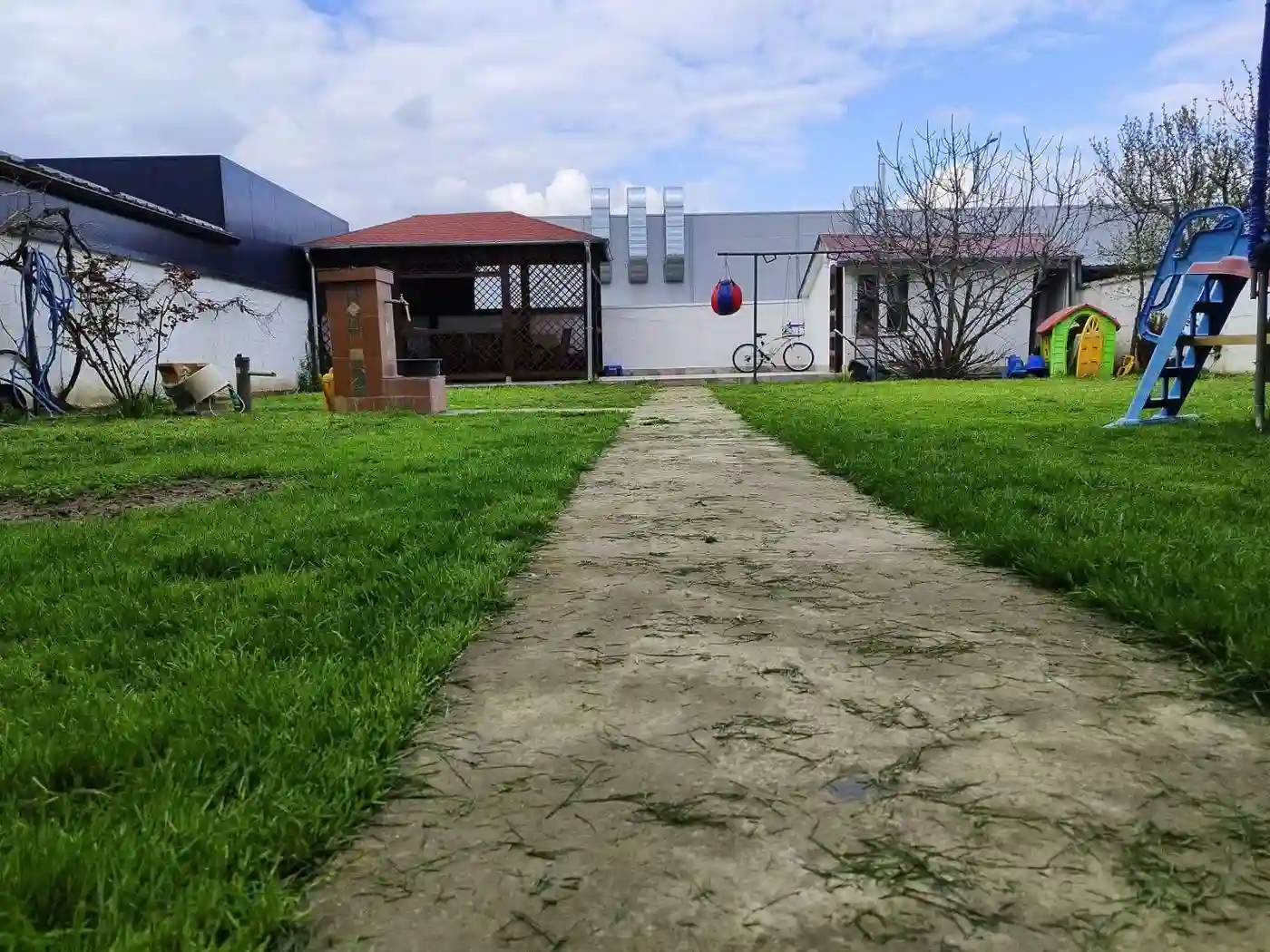kuca na prodaju Veternik 480m2 545198