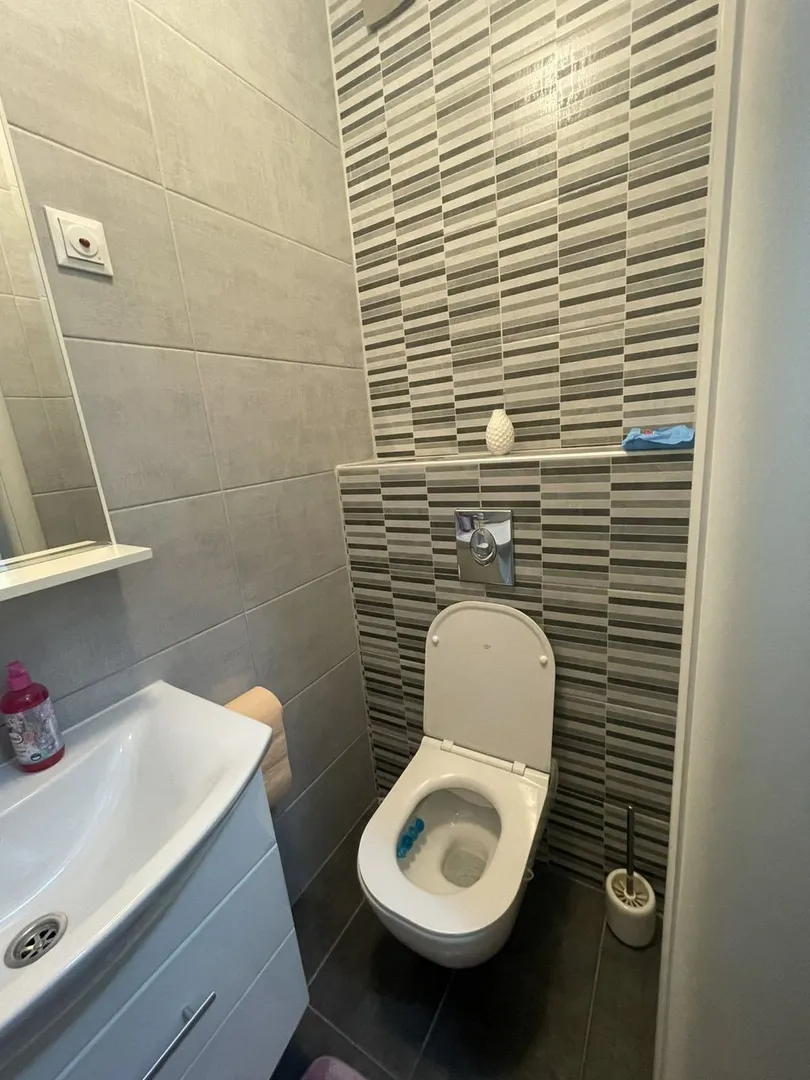 stan na prodaju Novi Sad 70m2 545675