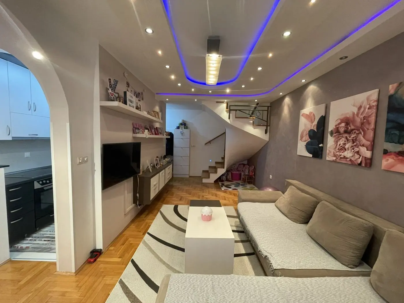 stan na prodaju Novi Sad 70m2 545675