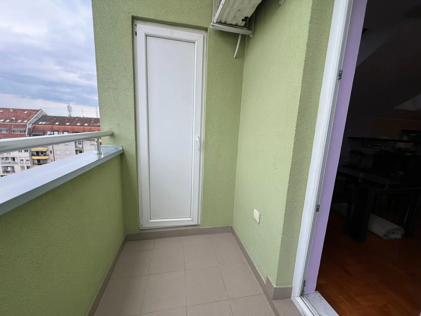 stan na prodaju Novi Sad 72m2 545965