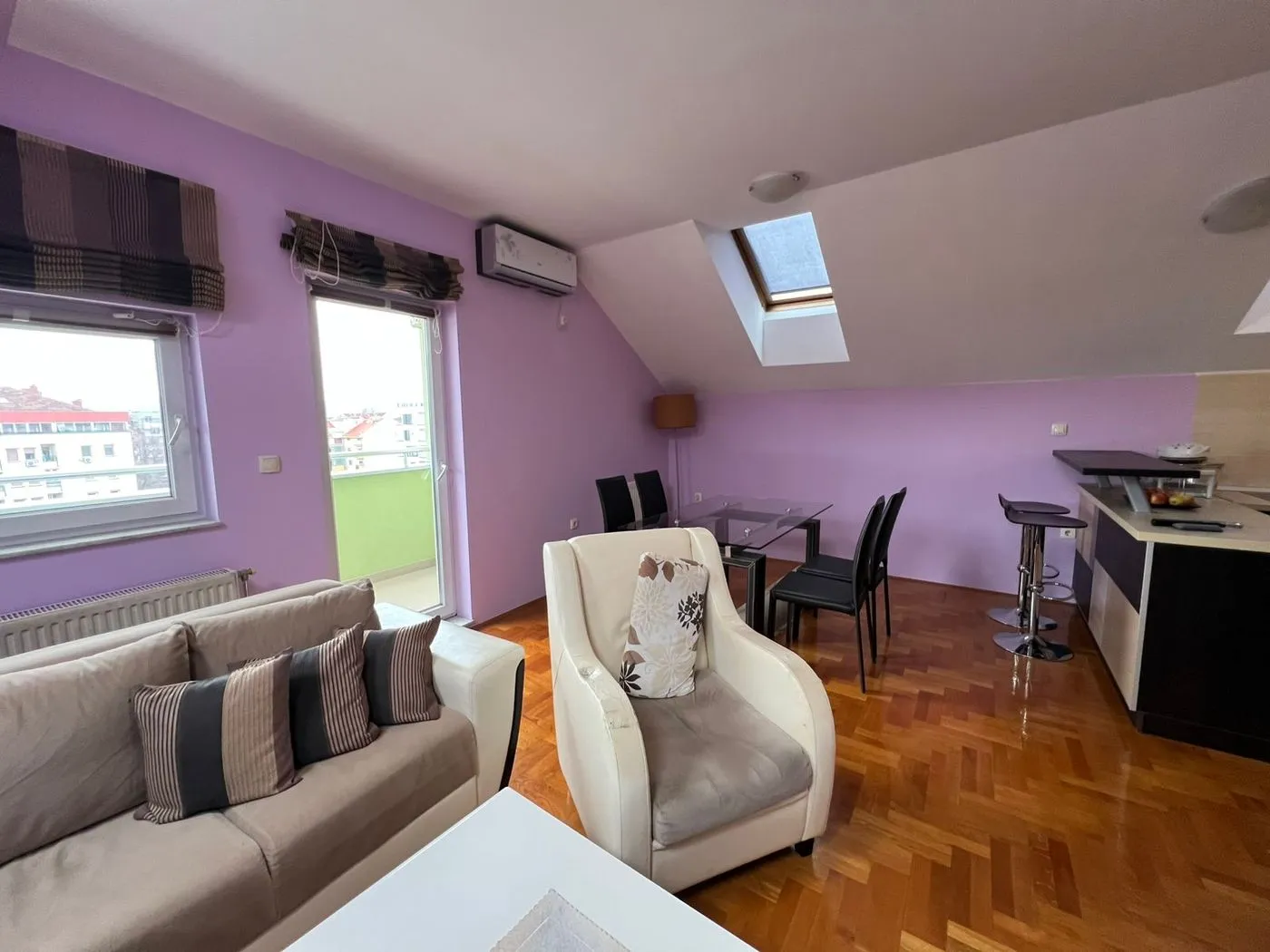 stan na prodaju Novi Sad 72m2 545965