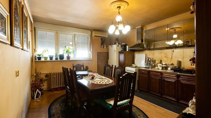 stan na prodaju Novi Sad, 73m2 546498