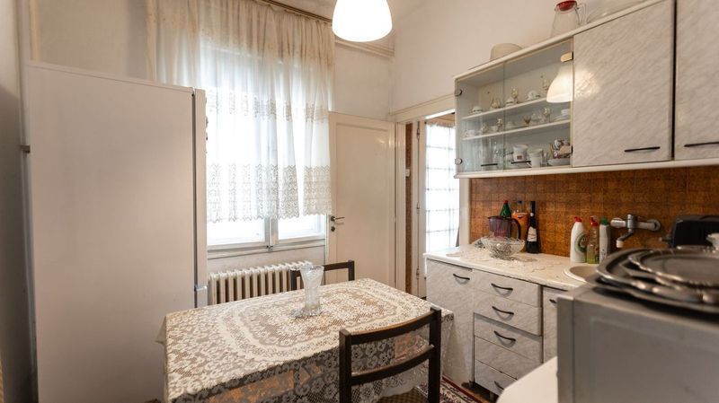 stan na prodaju Novi Sad 80m2 546881