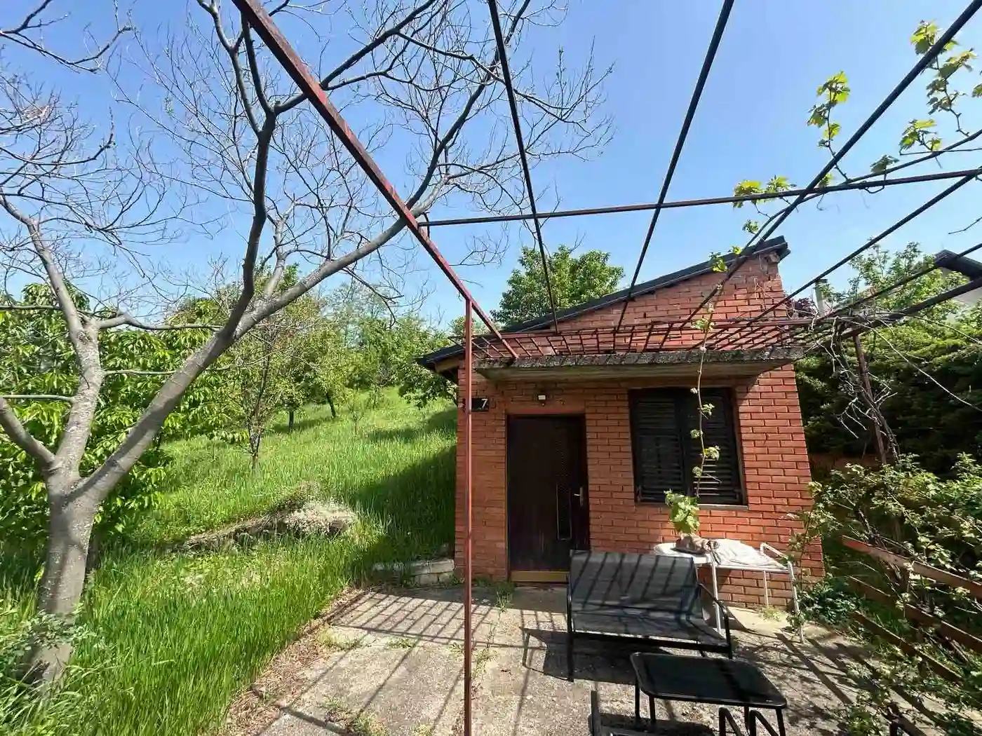 kuca na prodaju Ledinci 41m2 546905