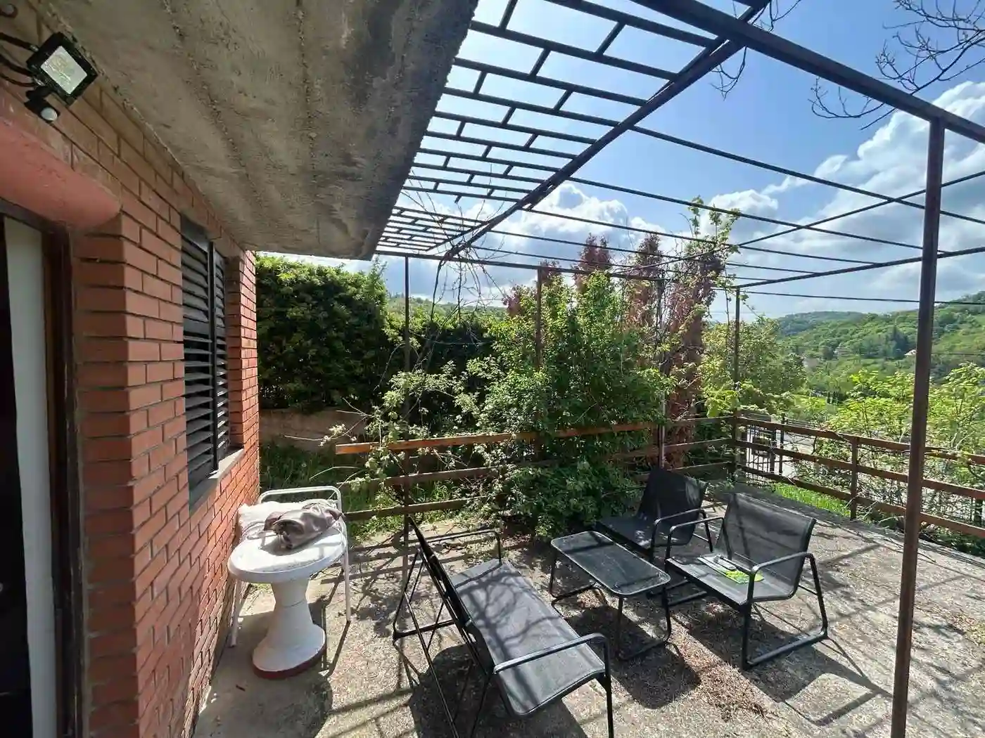 kuca na prodaju Ledinci 41m2 546905
