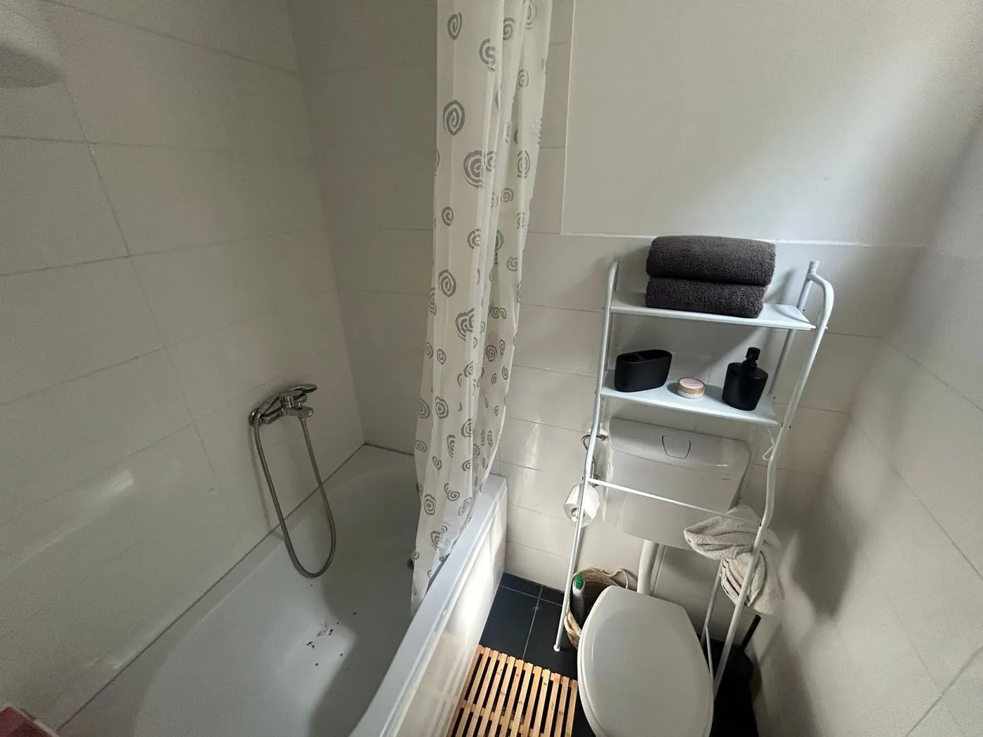 kuca na prodaju Ledinci 41m2 546905
