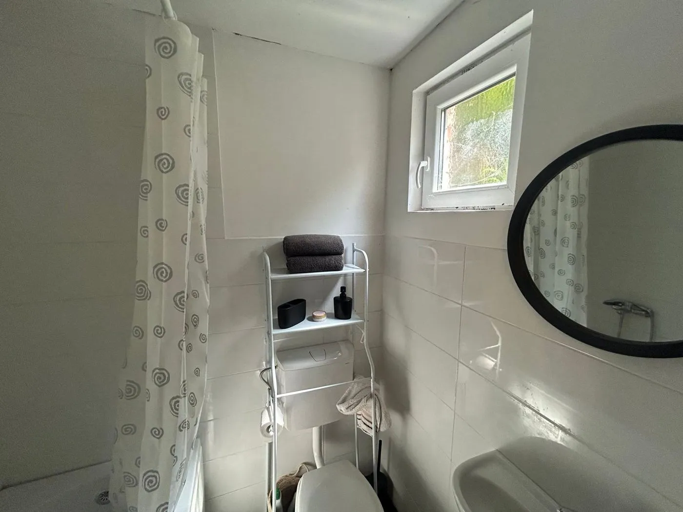 kuca na prodaju Ledinci 41m2 546905
