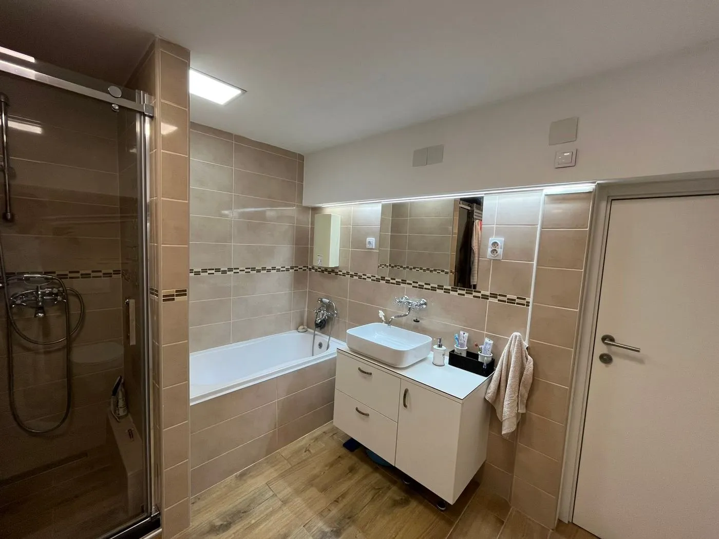 stan na prodaju Novi Sad 95m2 547187