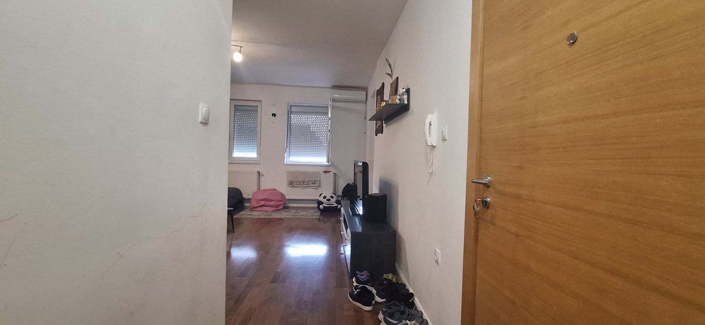 stan na prodaju Novi Sad 75m2 547428