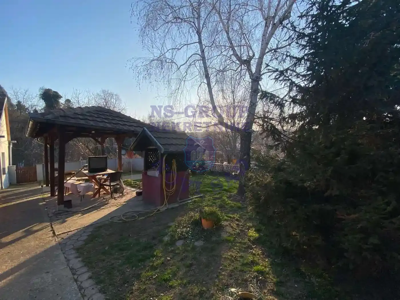 kuca na prodaju Sremska Kamenica 189m2 542215