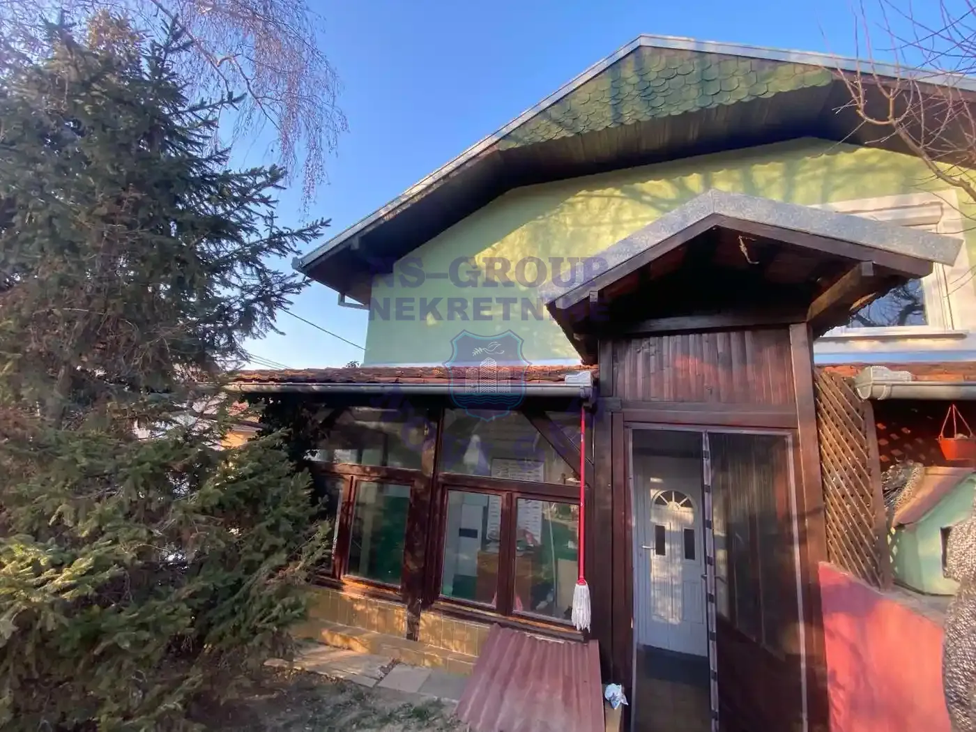 kuca na prodaju Sremska Kamenica 189m2 542215