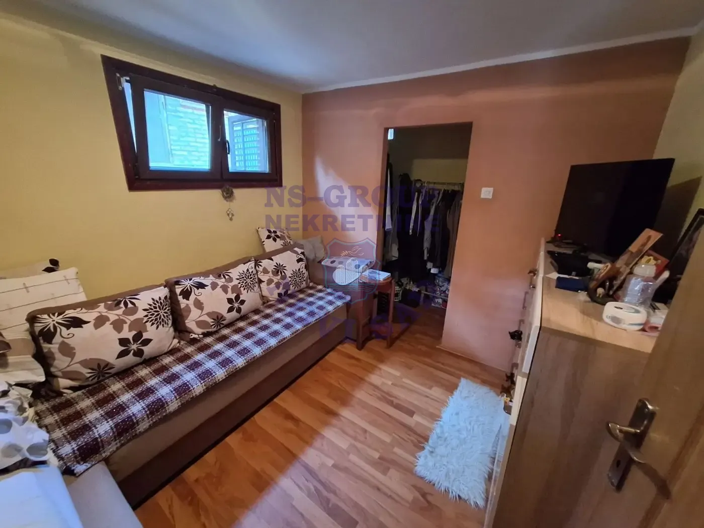 kuca na prodaju Sremska Kamenica 40m2 548168
