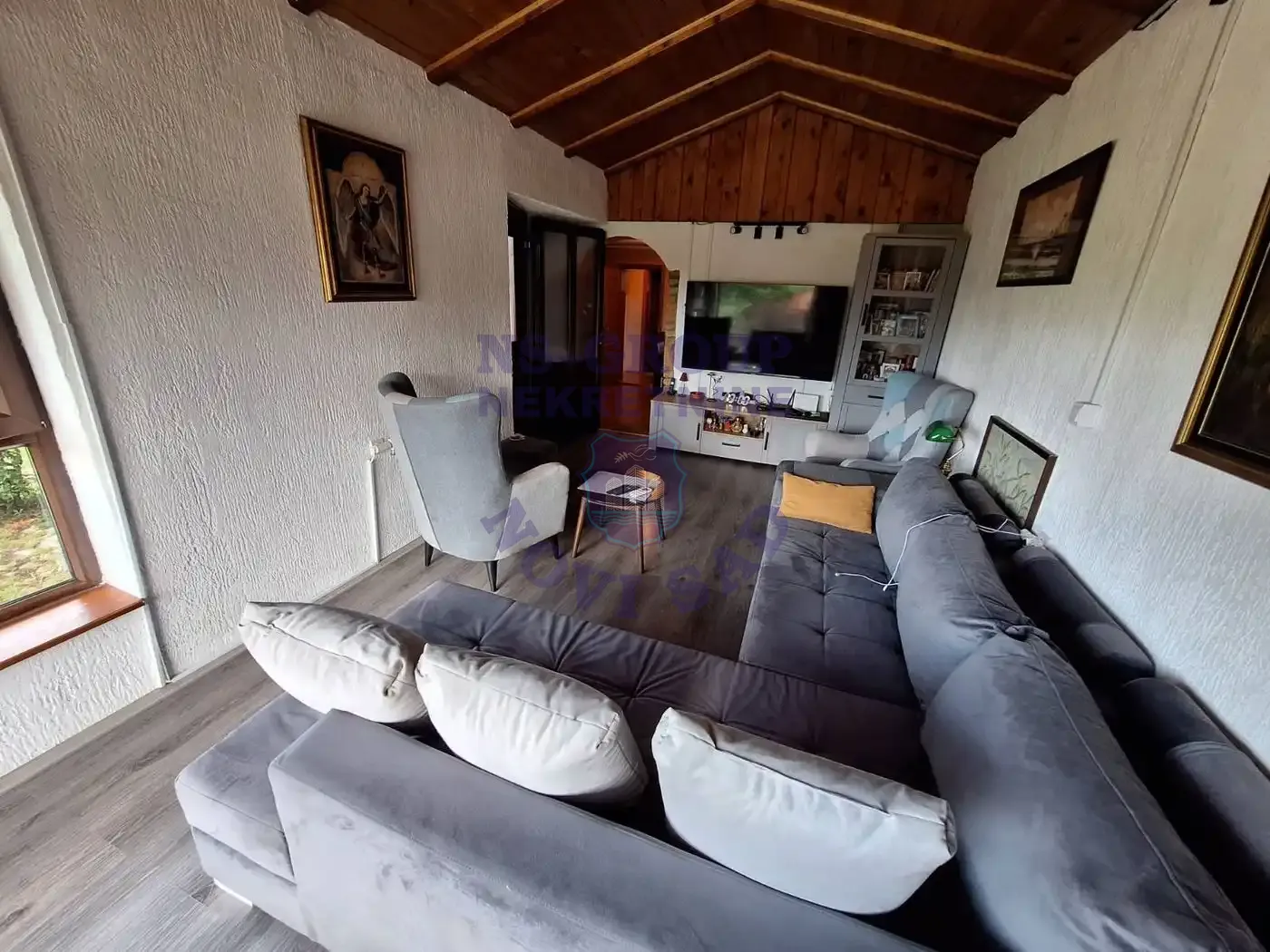 kuca na prodaju Sremska Kamenica 40m2 548168