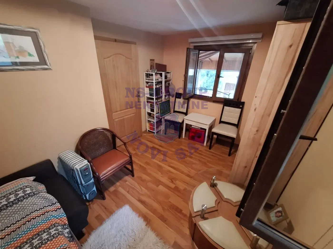 kuca na prodaju Sremska Kamenica 40m2 548168