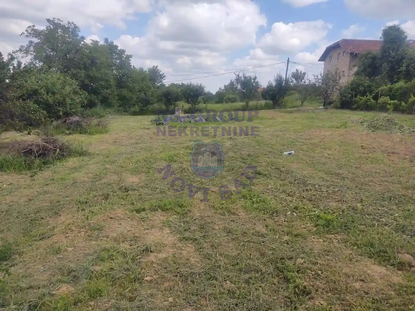 plac na prodaju Ledinci 901m2 548420