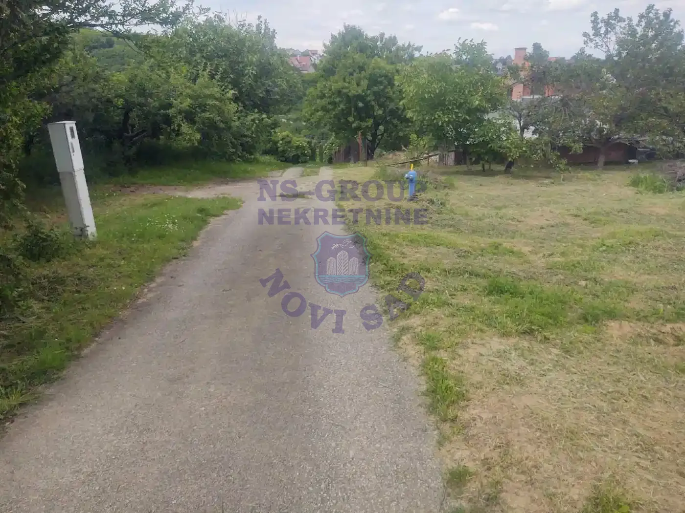 plac na prodaju Ledinci 901m2 548420