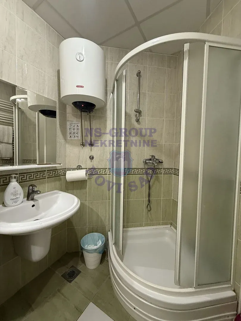 stan na prodaju Novi Sad 80m2 548496
