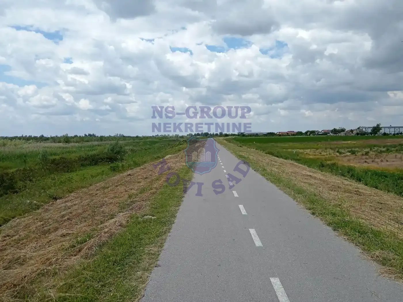 plac na prodaju Futog 592m2 548664