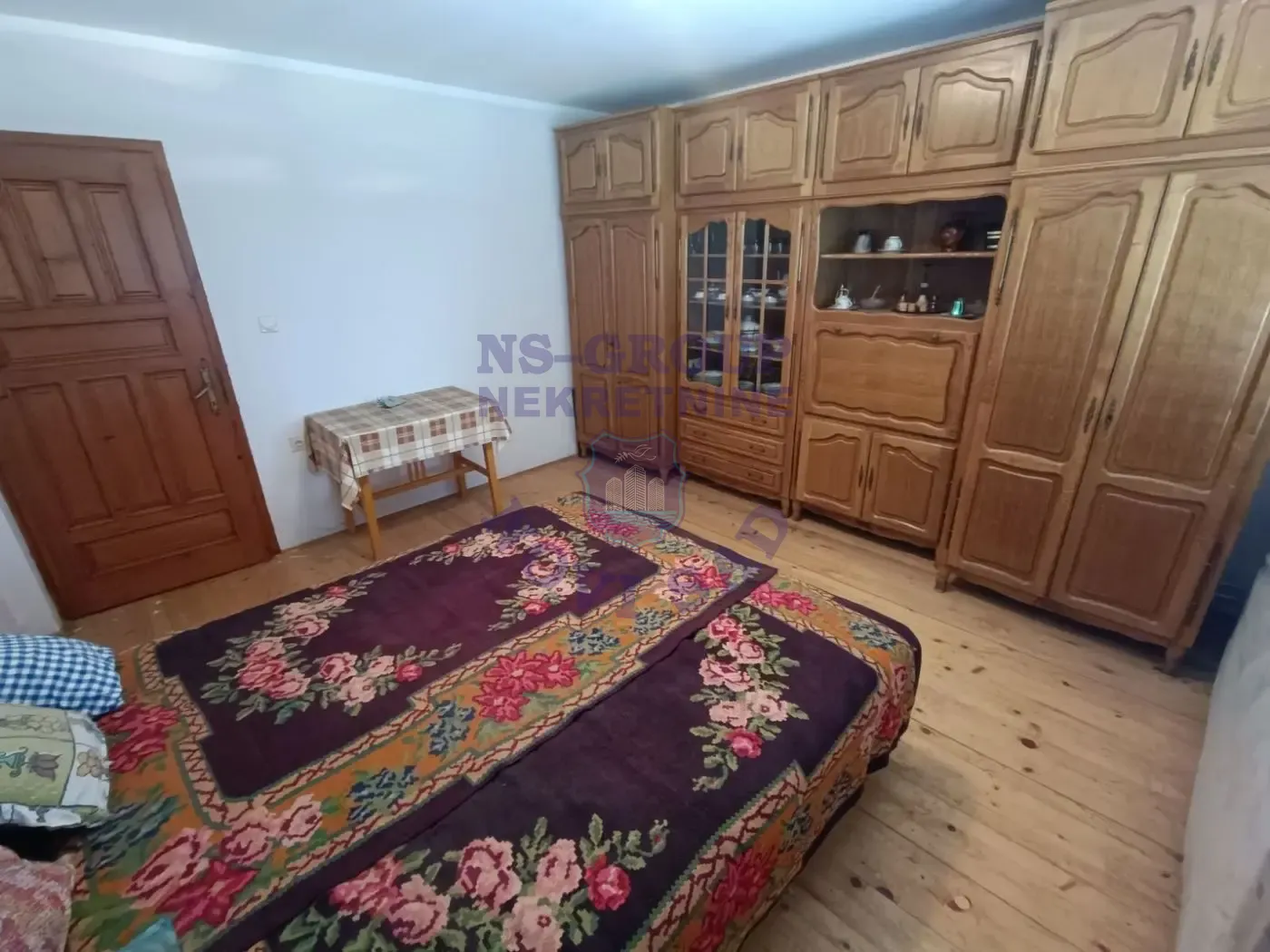 kuca na prodaju Kać 584m2 548869