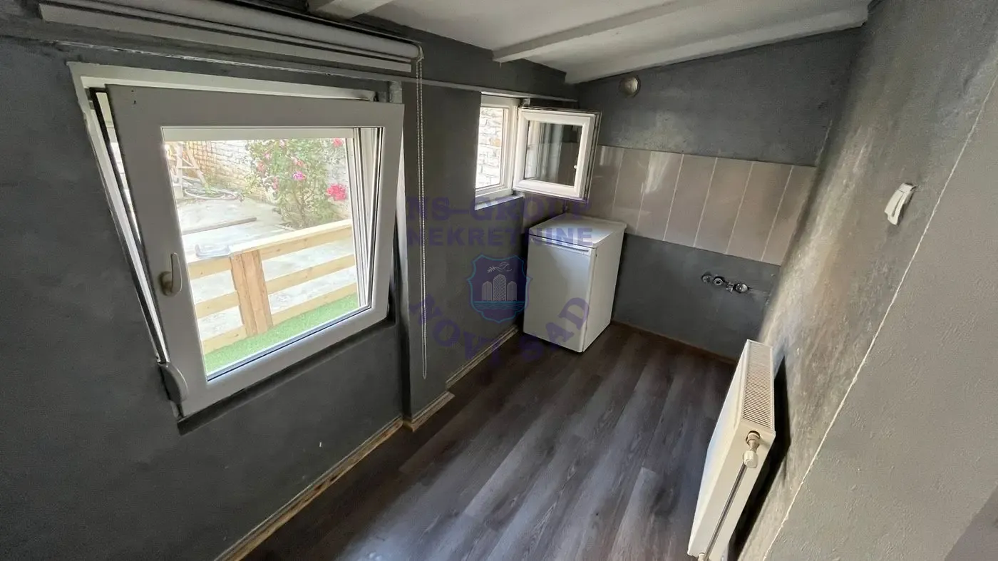 stan na prodaju Petrovaradin 50m2 548972