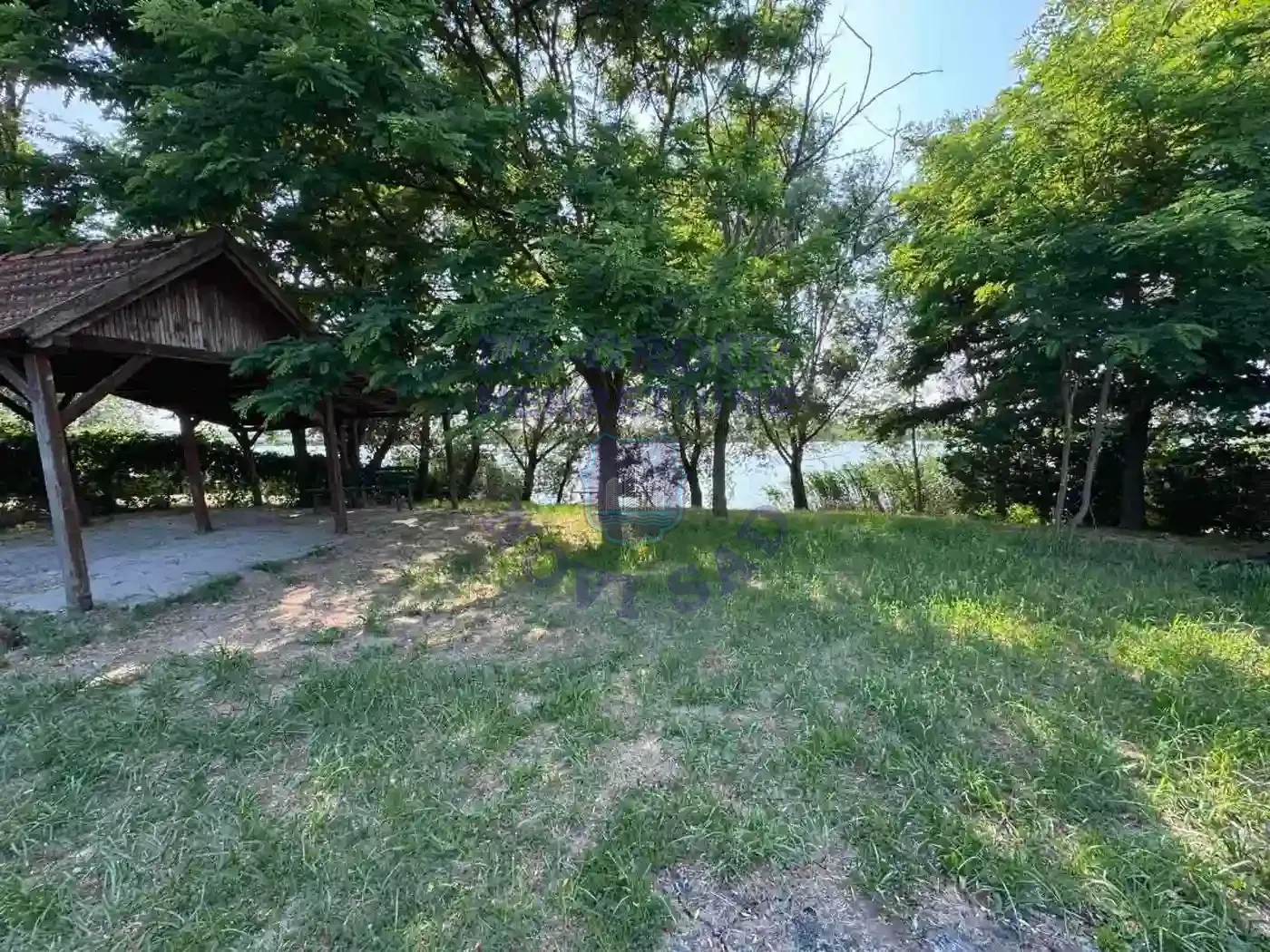 plac na prodaju Bečej 739m2 549342