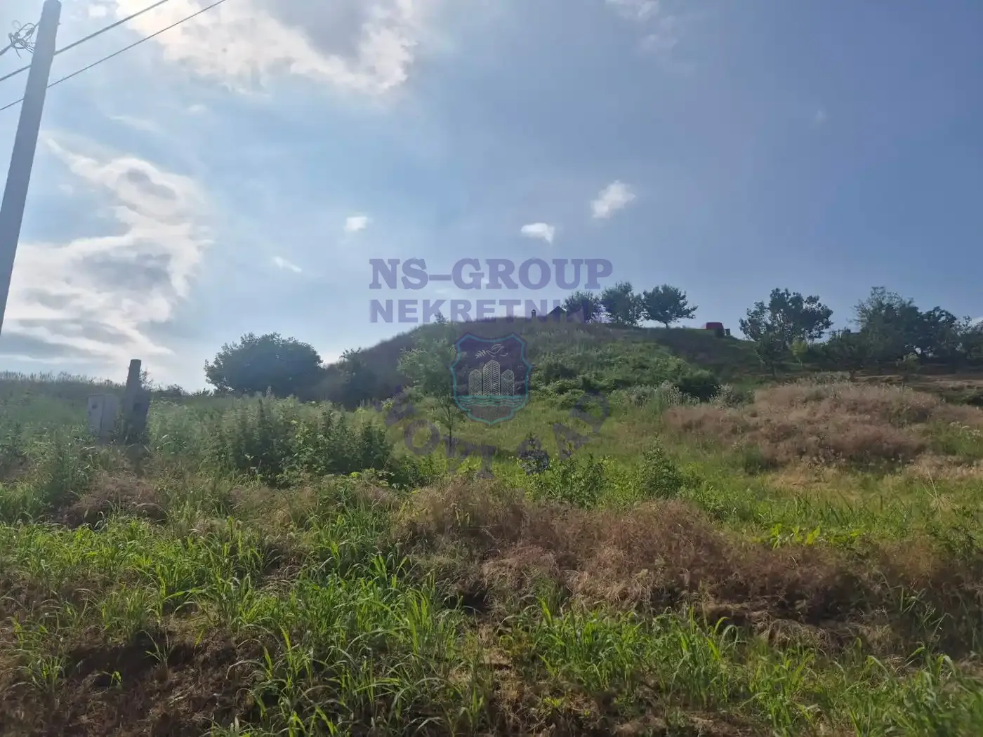 plac na prodaju Sremska Kamenica 560m2 547153