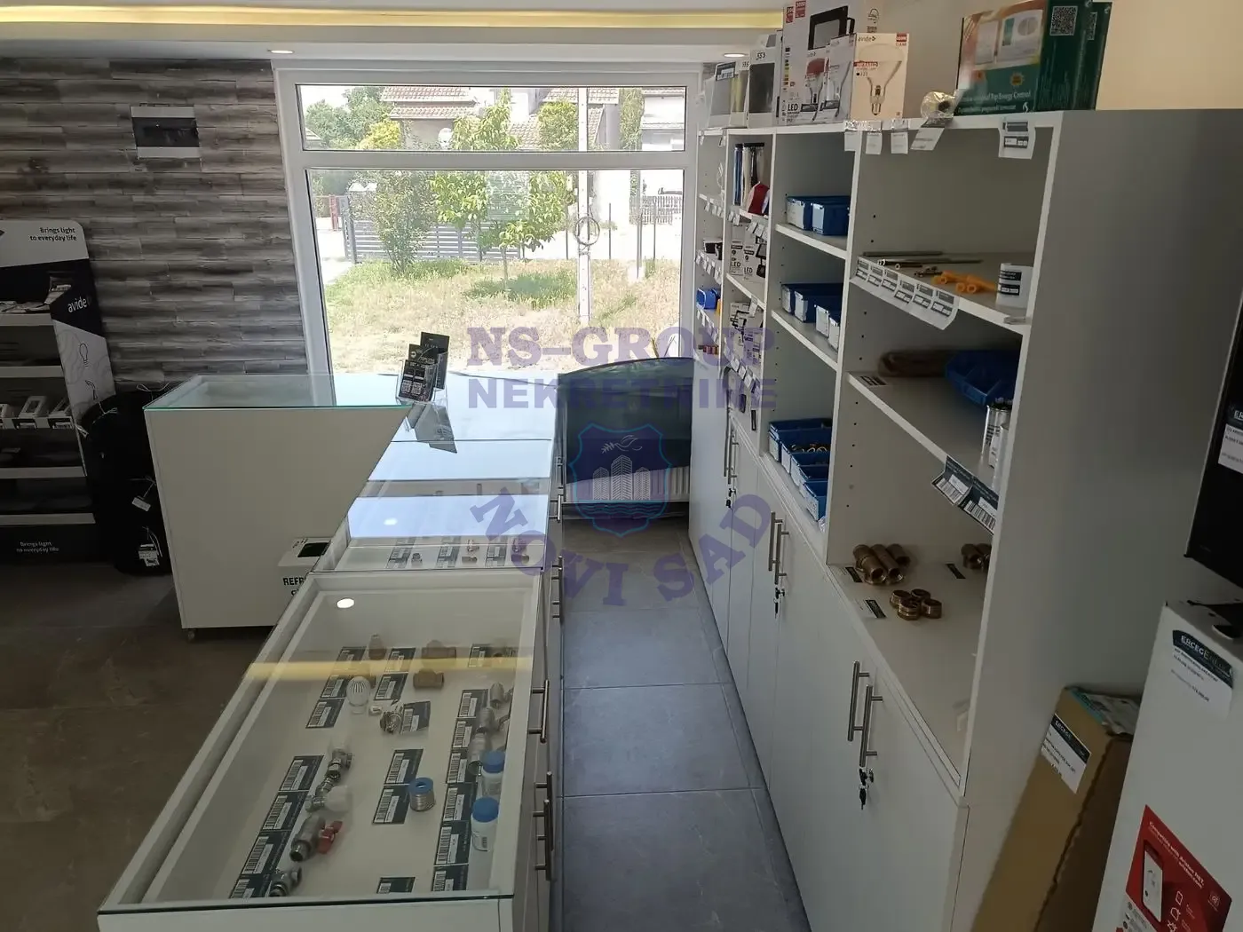 lokal za izdavanje Novi Sad 100m2 13835