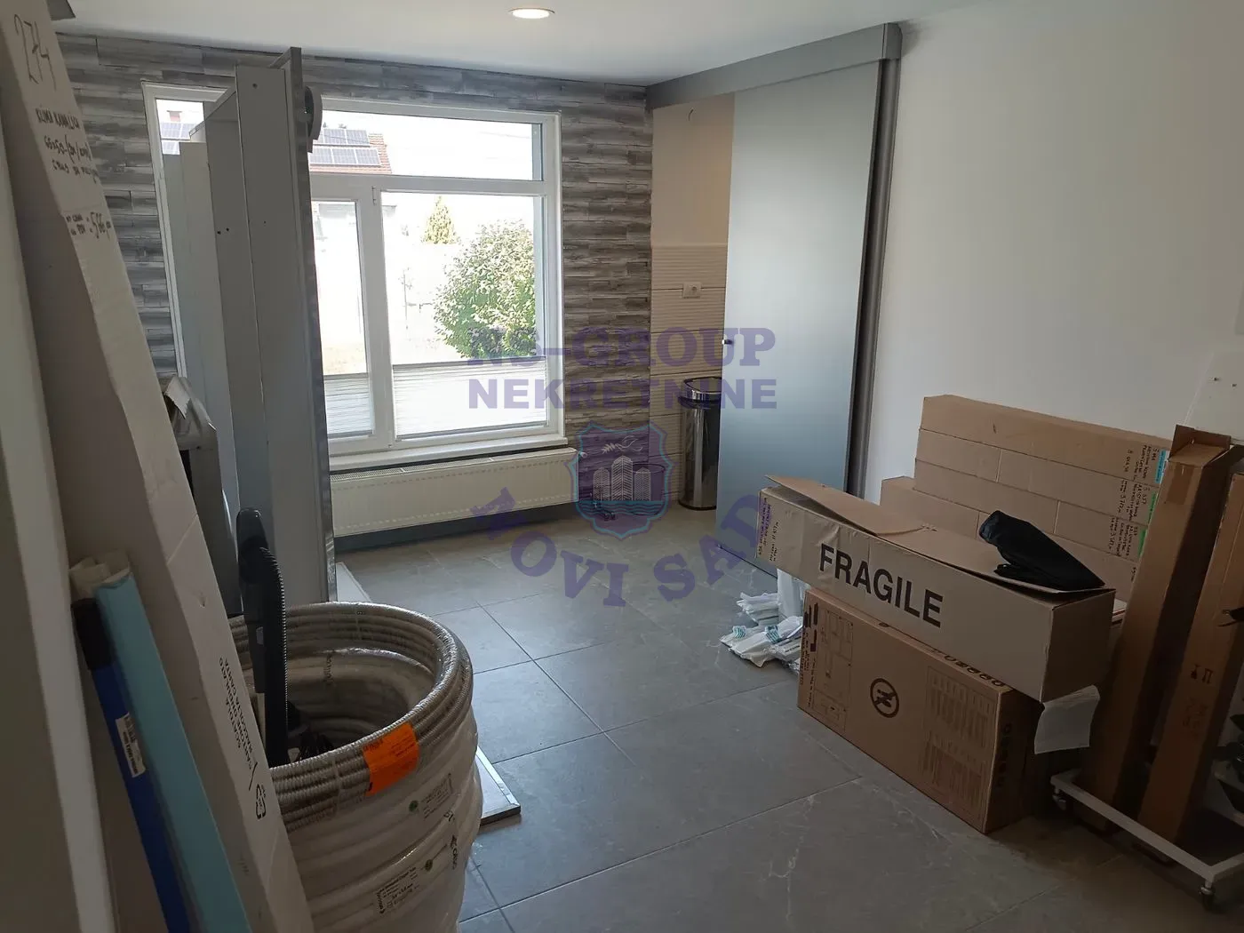 lokal za izdavanje Novi Sad 100m2 13835