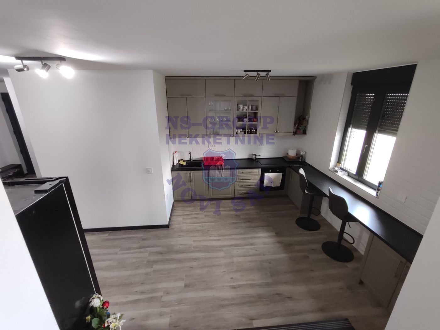 kuca na prodaju Sremska Kamenica 250m2 549905