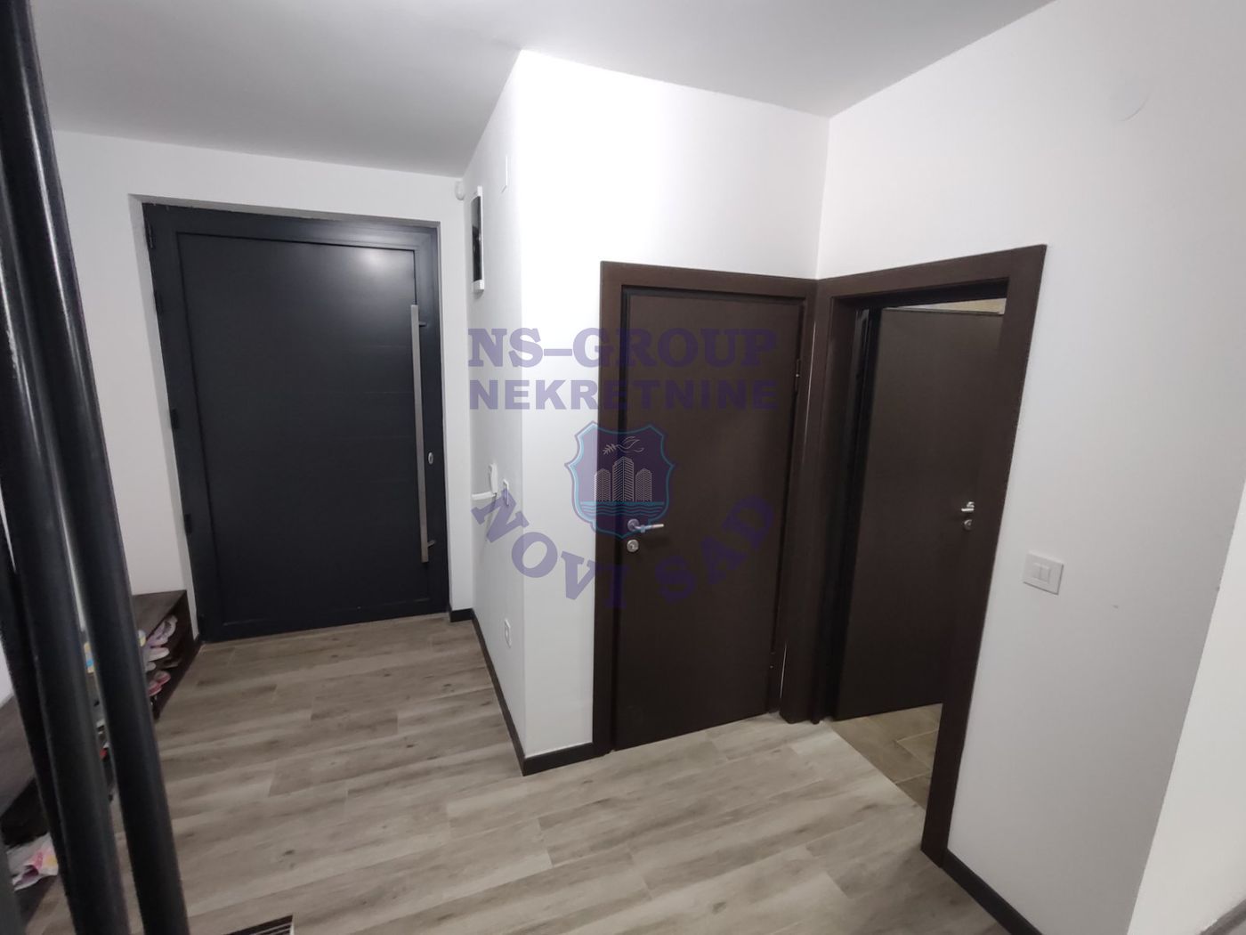 kuca na prodaju Sremska Kamenica 250m2 549905