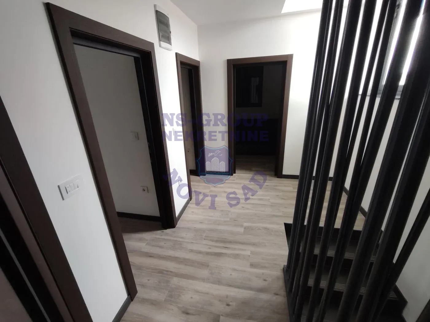 kuca na prodaju Sremska Kamenica 250m2 549905