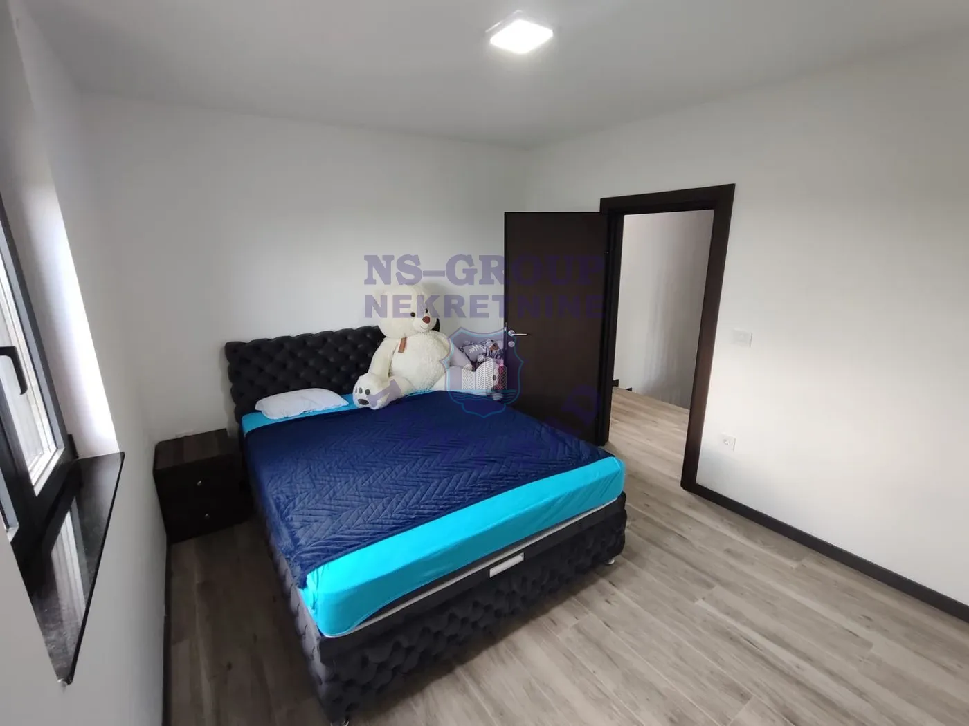 kuca na prodaju Sremska Kamenica 250m2 549905