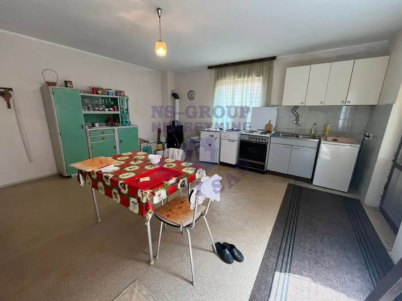 kuca na prodaju Sremski Karlovci 180m2 550648