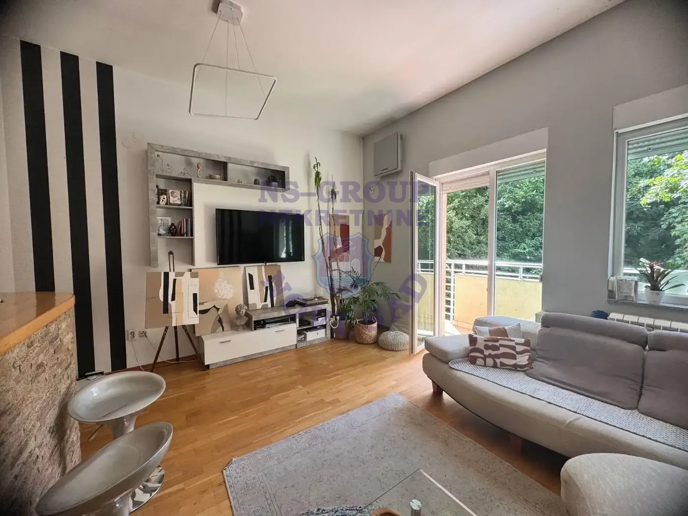 stan na prodaju Novi Sad, 79m2 550662