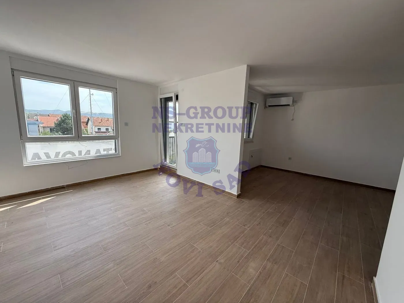stan na prodaju Novi Sad, 93m2 527484