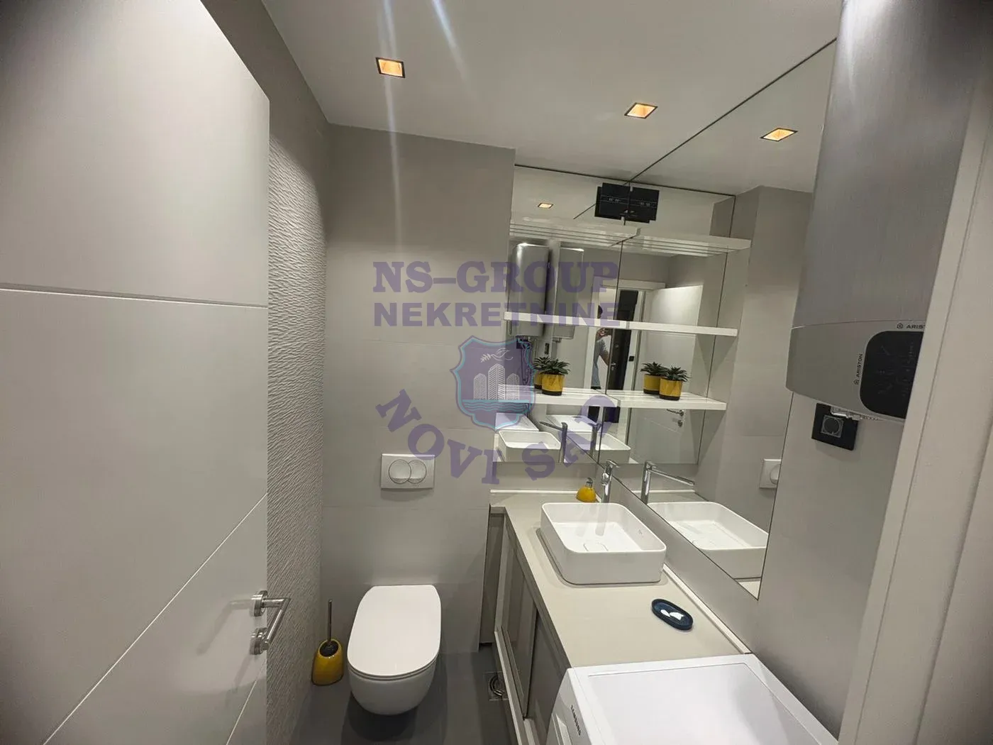 stan na prodaju Novi Sad 130m2 551483